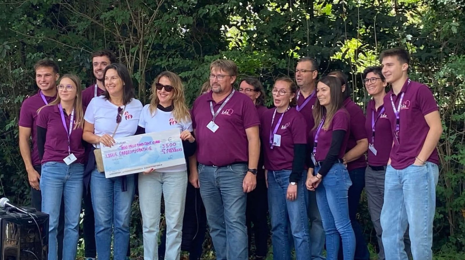 Première remise de chèque