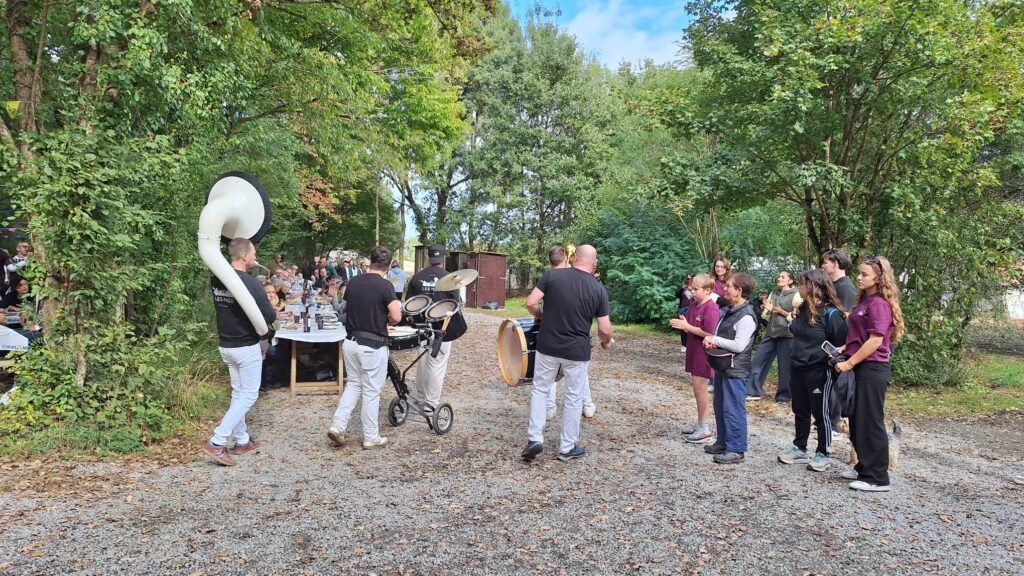 WhatsApp Image 2025-10-06 at 16.42.01 (1)